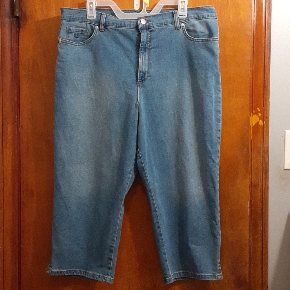 Gloria Vanderbilt Women's Short Crop Jeans